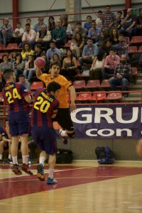 150516 BMT-FCB_Alan_Villalobos